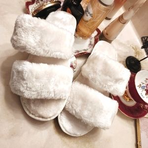 🆕️🐑Fluffy Open Toe Slippers